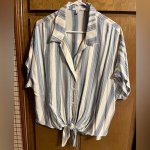 Woman’s Short Sleeved Shirt